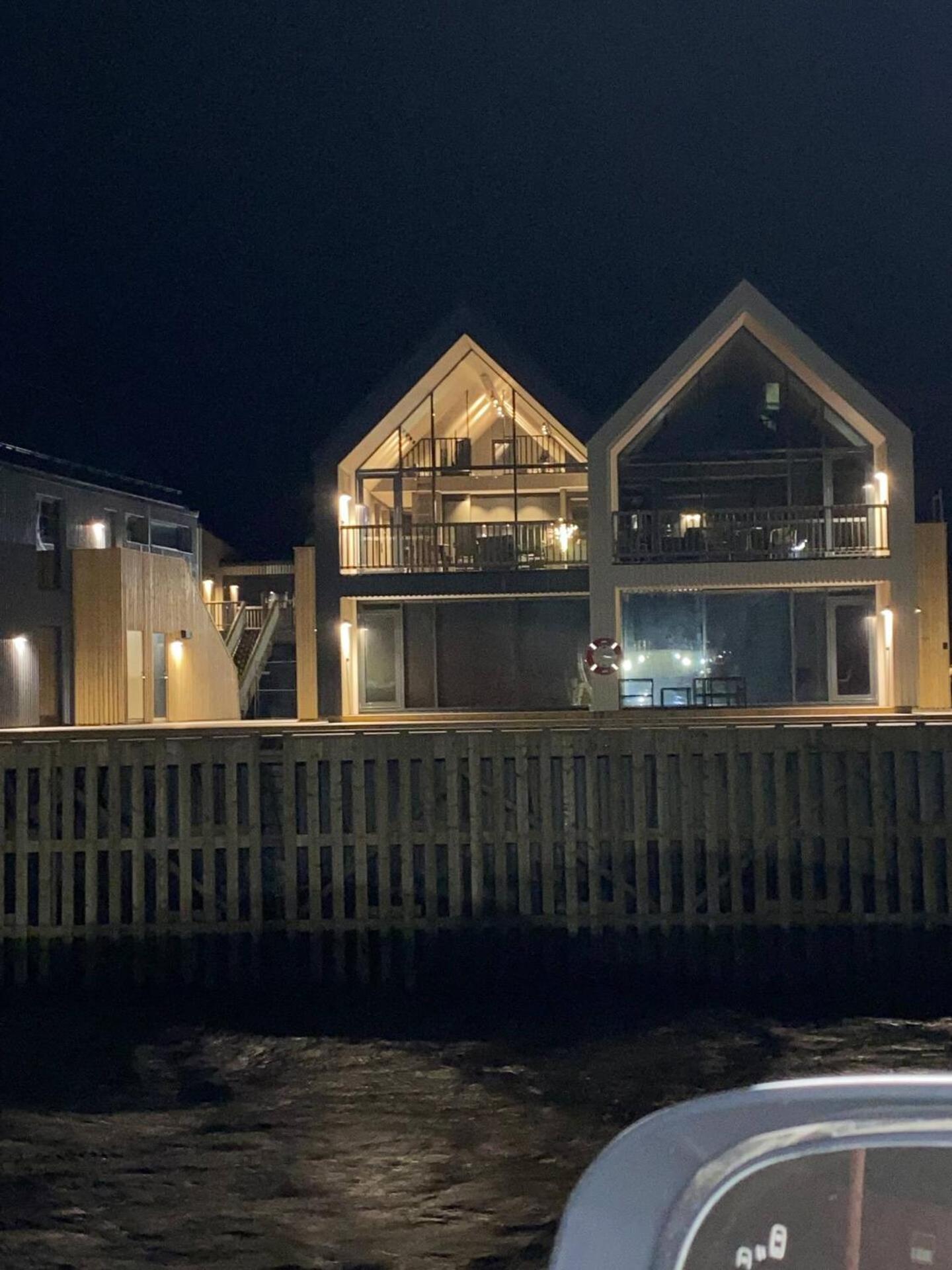Ny Leilighet I Henningsvaer! Εξωτερικό φωτογραφία